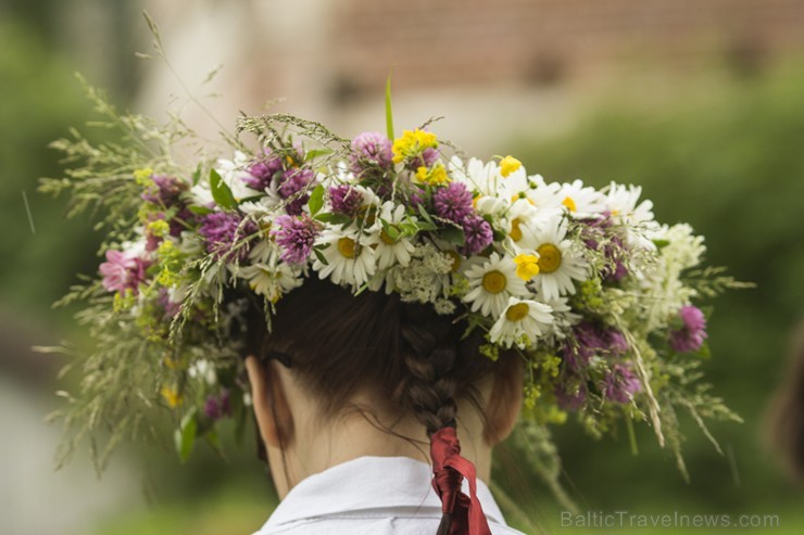 wreath made of flowers