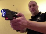 police-officer-taser