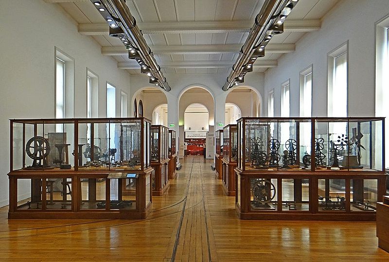 Musee Des Arts Et Metiers (wikipedia)