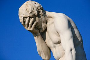 300px-Paris_Tuileries_Garden_Facepalm_statue